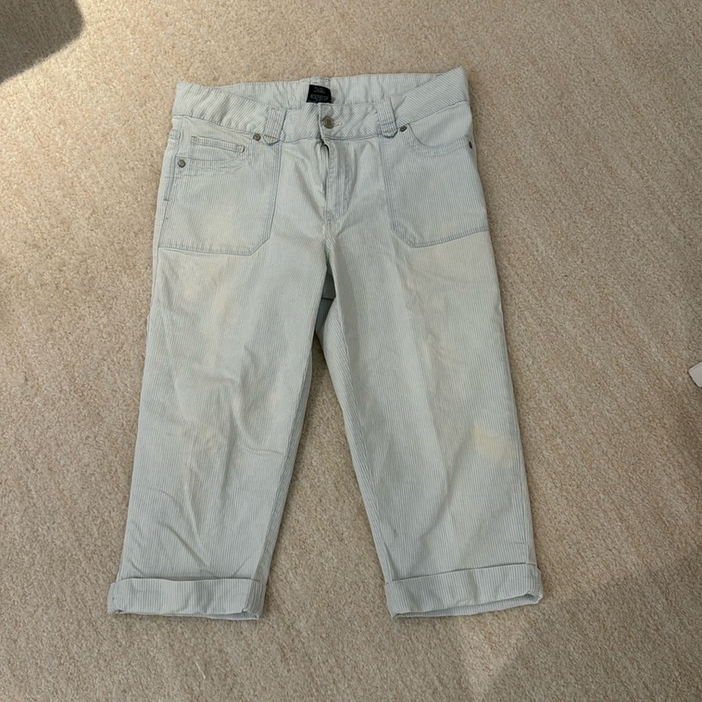 Faded glory blue striped capris size 12